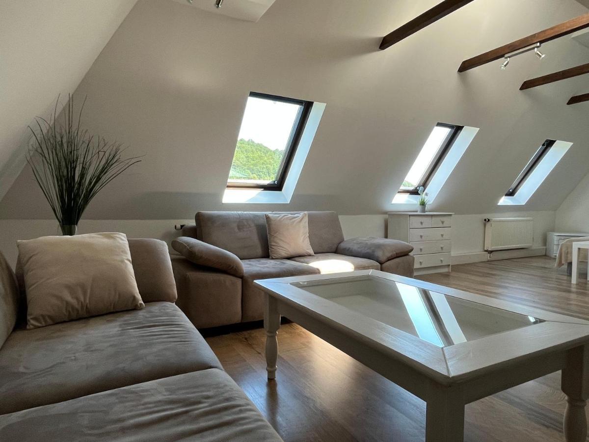 Saechsische-Schweiz-Ferienhaus-Wohnung-1-Mit-Elbblick-Sauna-Und-Kamin เคอนิกชไตน์ อัน แดร์ เอลเบอ ภายนอก รูปภาพ